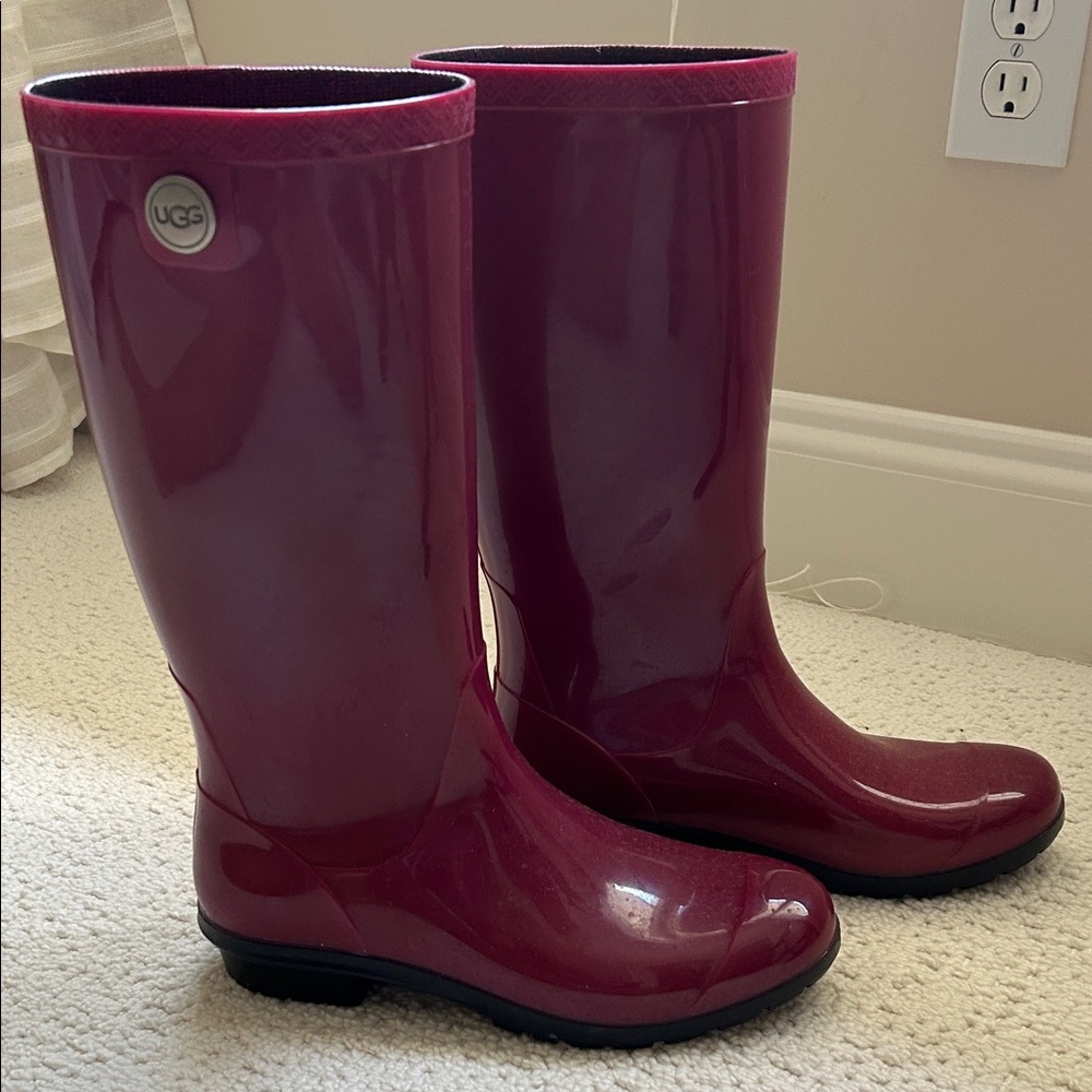 UGG Women's Glossy Plum Rain Boots